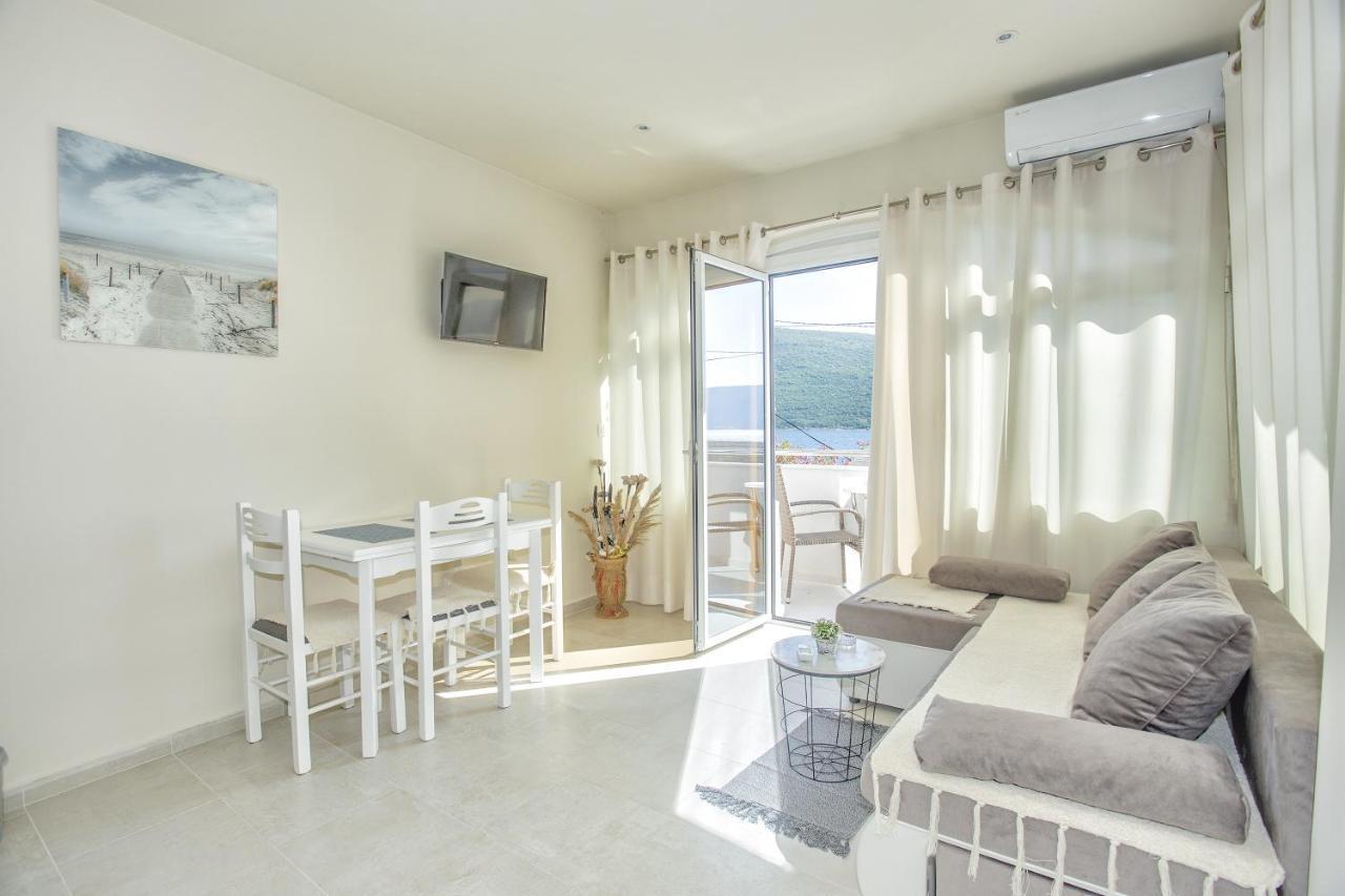 Apartments Milanovic Herceg Novi Oda fotoğraf
