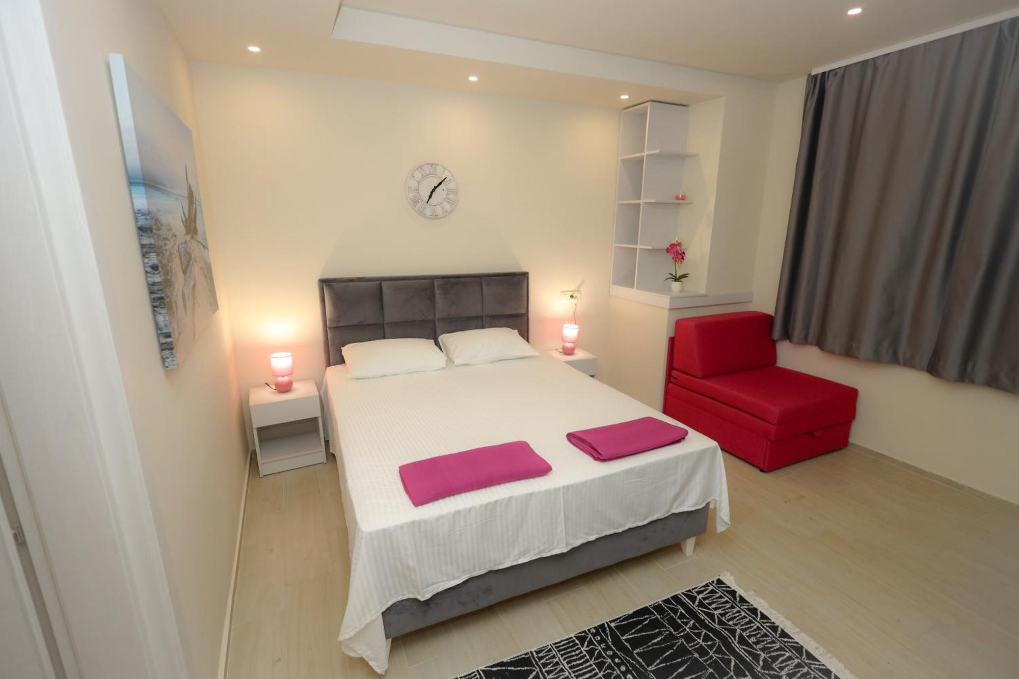 Apartments Milanovic Herceg Novi Oda fotoğraf