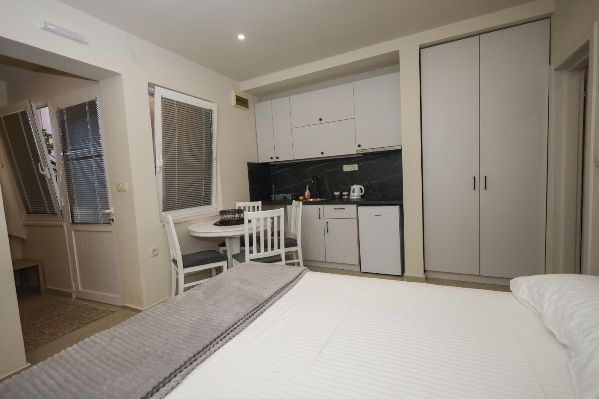 Apartments Milanovic Herceg Novi Oda fotoğraf