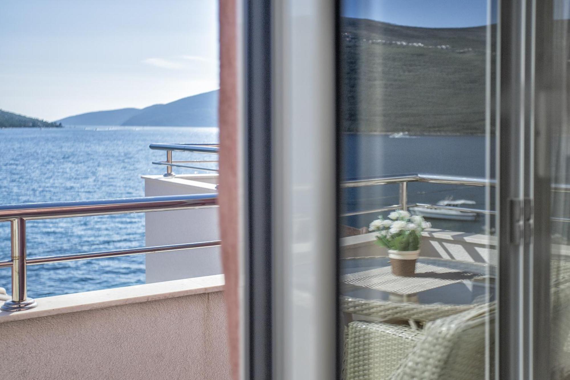 Apartments Milanovic Herceg Novi Oda fotoğraf