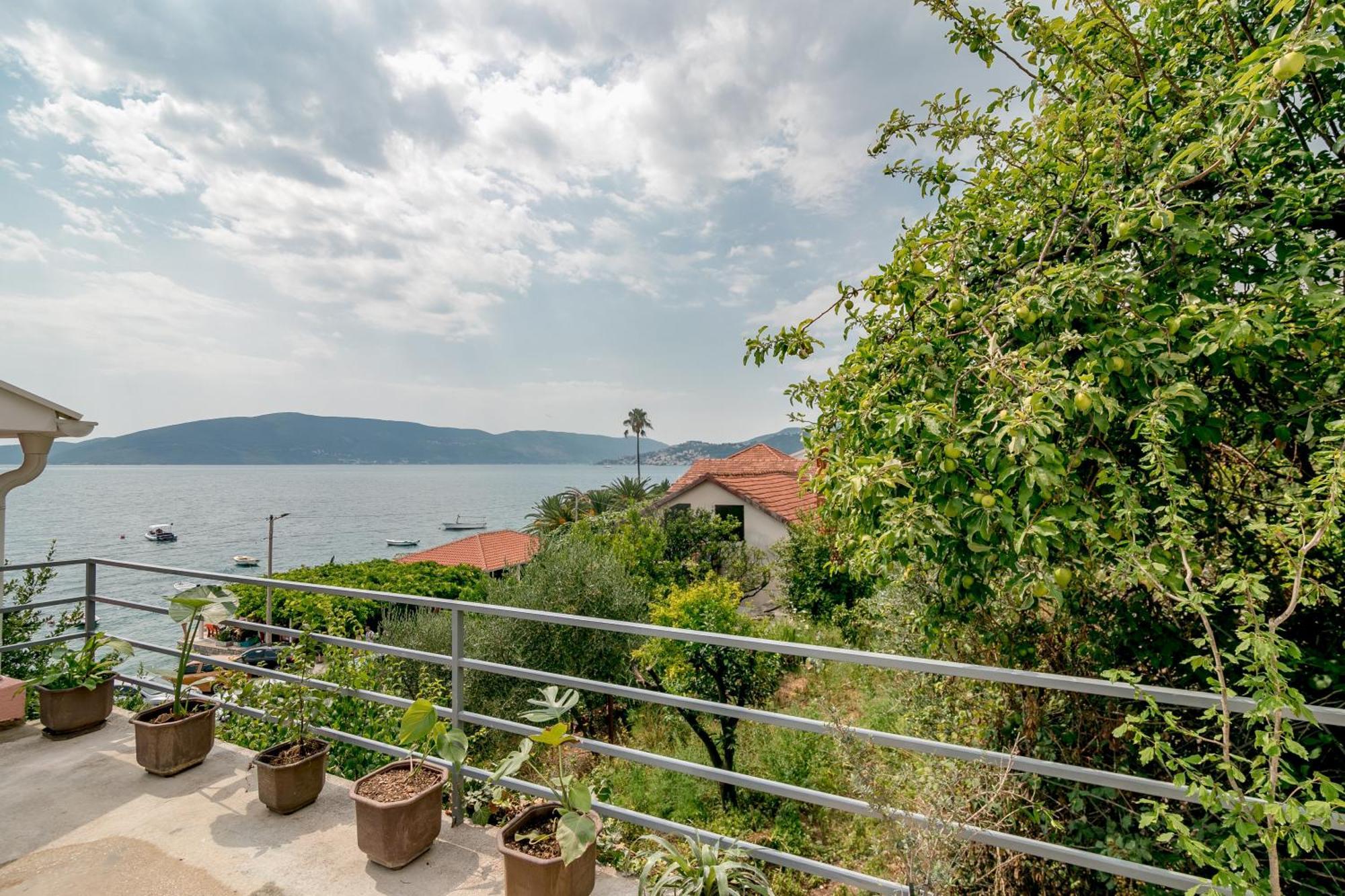 Apartments Milanovic Herceg Novi Oda fotoğraf