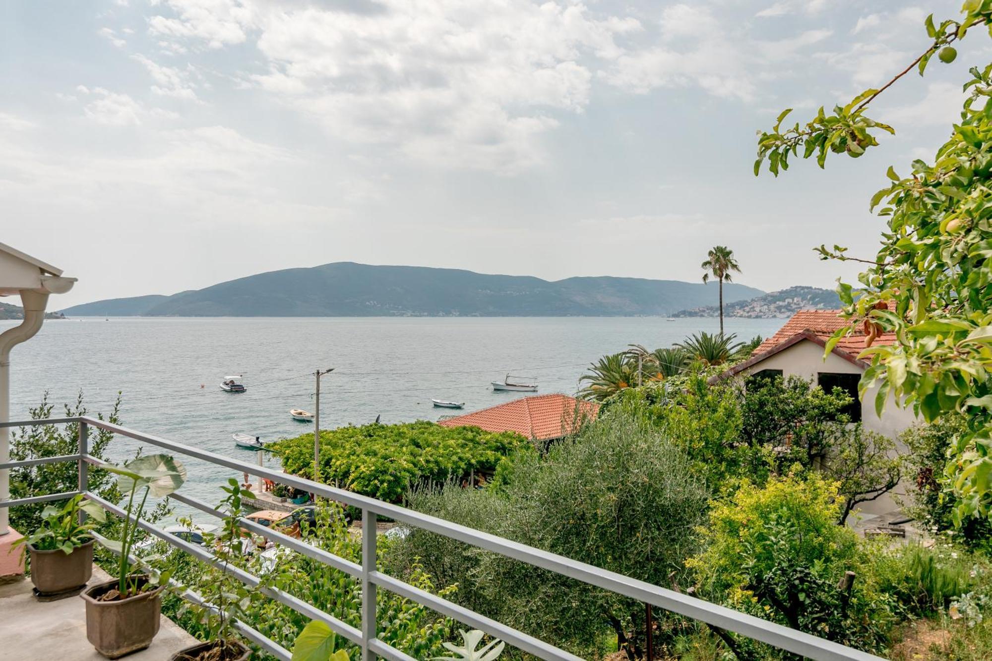 Apartments Milanovic Herceg Novi Oda fotoğraf